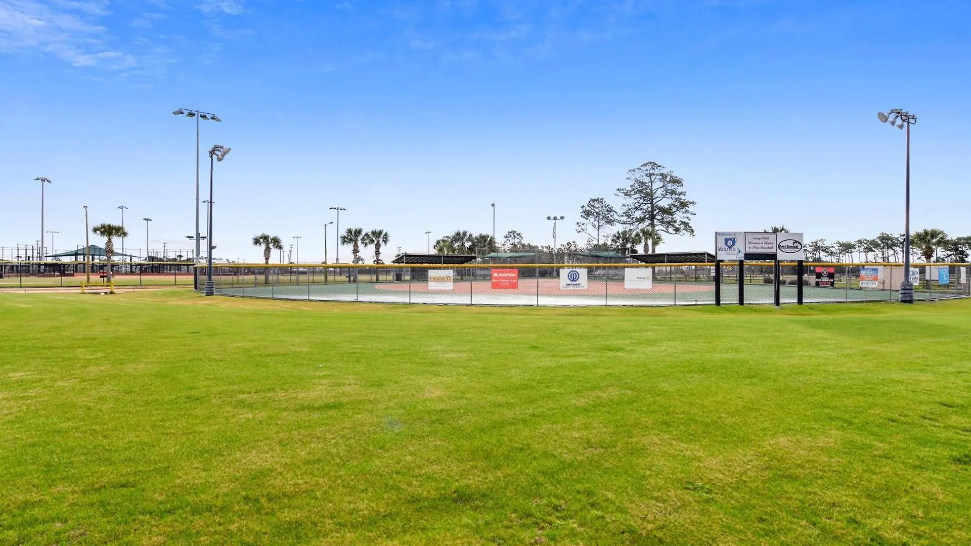Aquavista Condominiums #303-W By Book That Condo Panama City Beach Holiday home