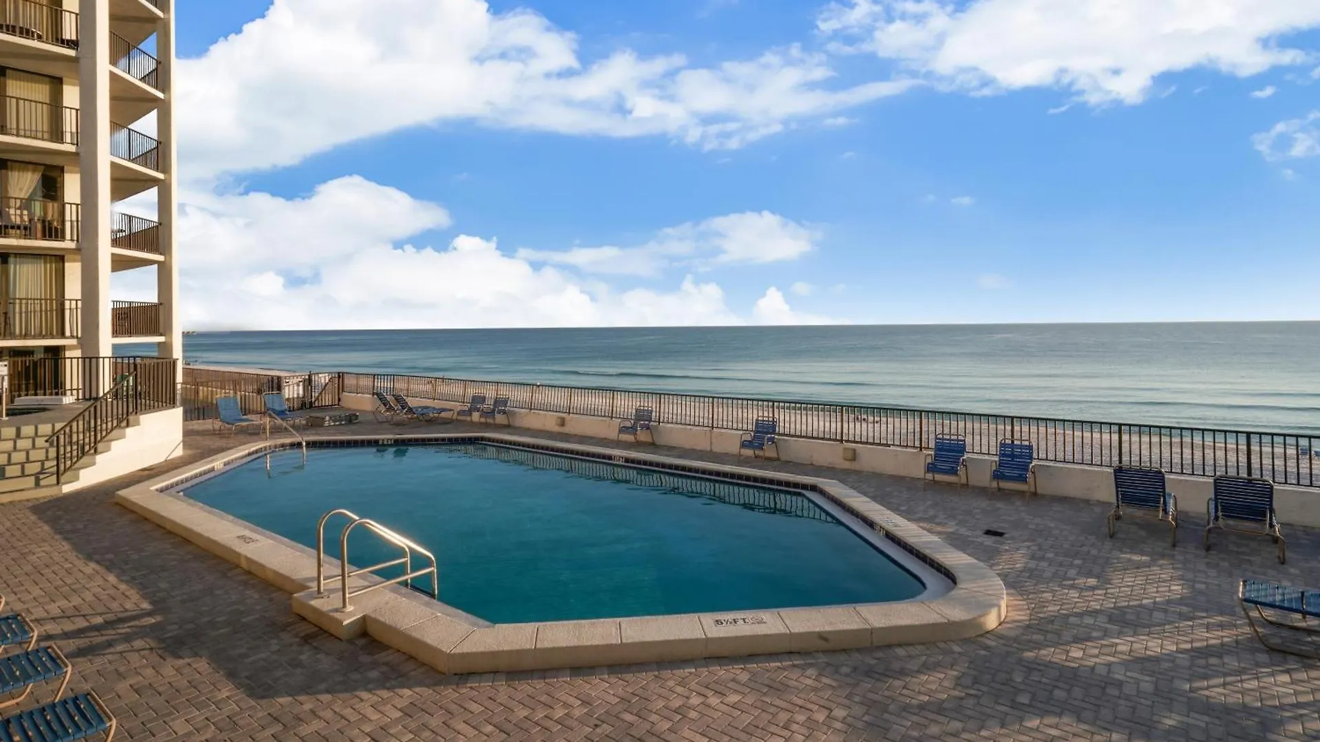 Holiday home Aquavista Condominiums #303-W By Book That Condo Panama City Beach