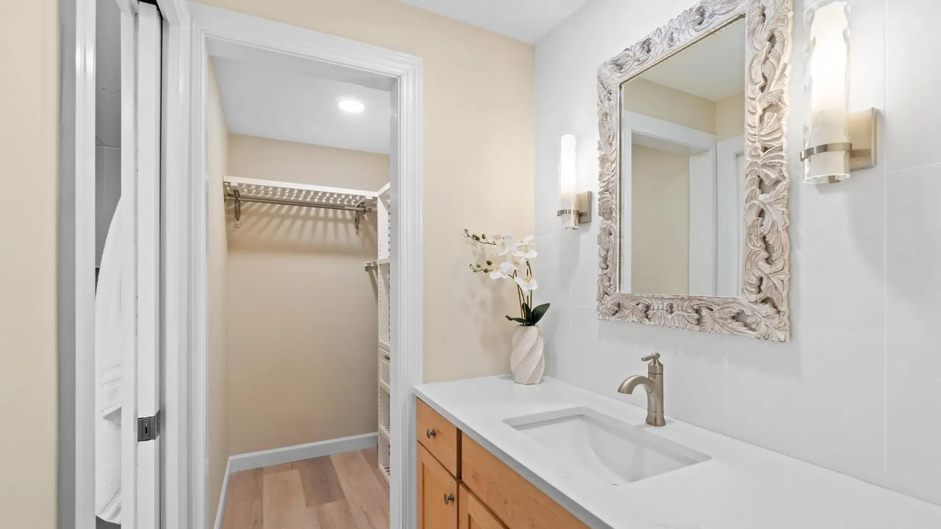 Aquavista Condominiums #303-W By Book That Condo Panama City Beach Semesterbostad
