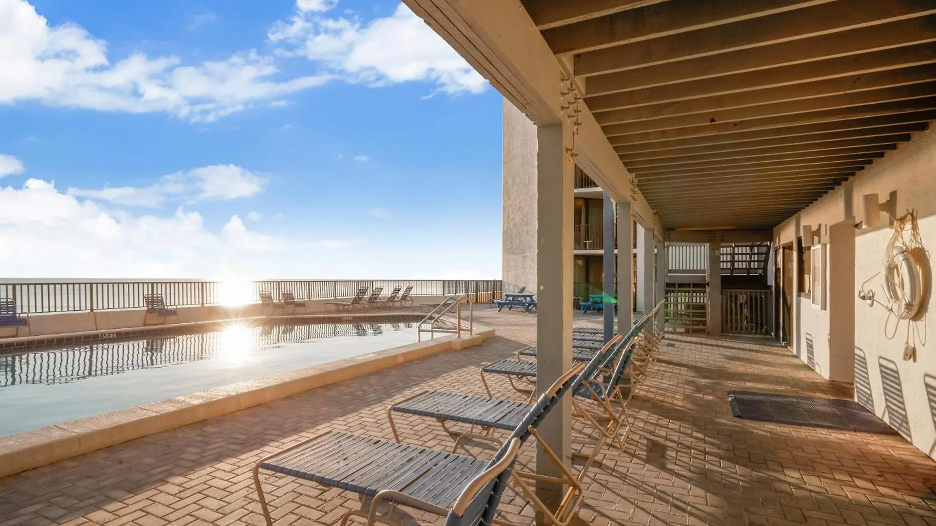 Semesterbostad Aquavista Condominiums #303-W By Book That Condo Panama City Beach USA