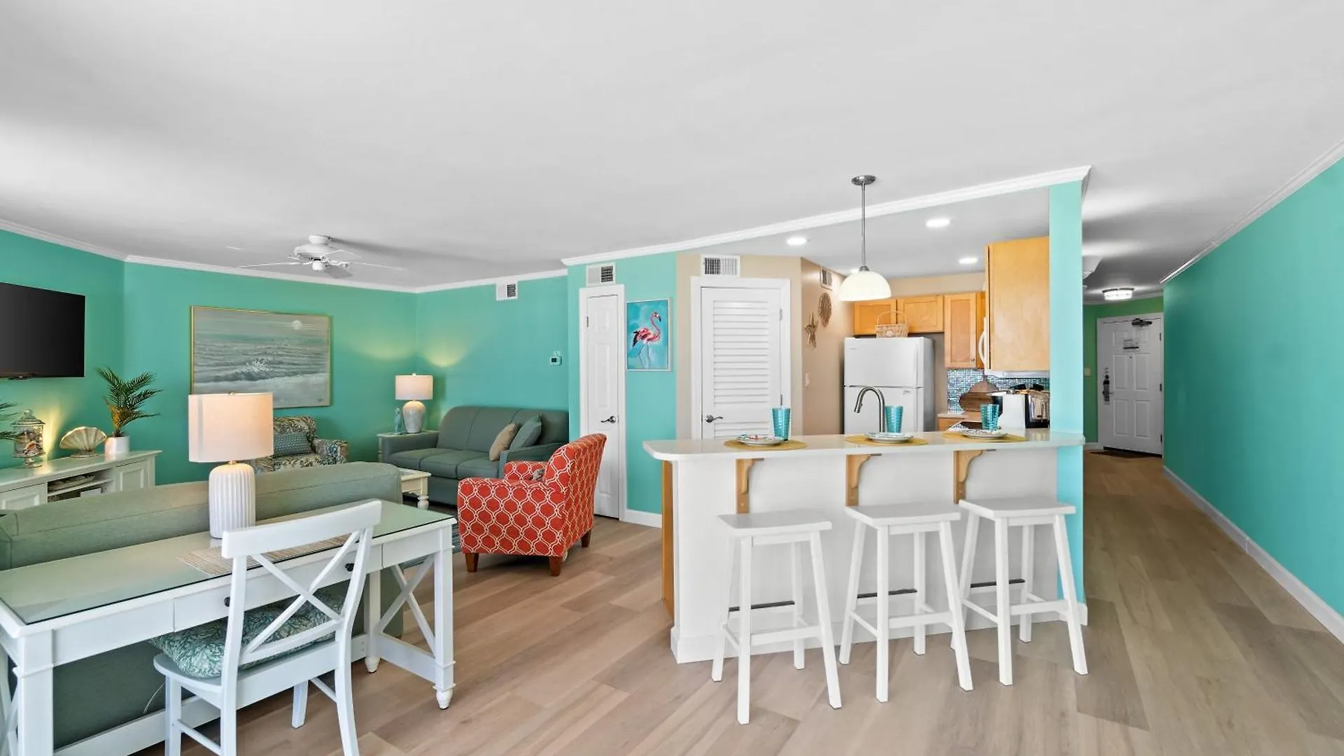 Semesterbostad Aquavista Condominiums #303-W By Book That Condo Panama City Beach USA